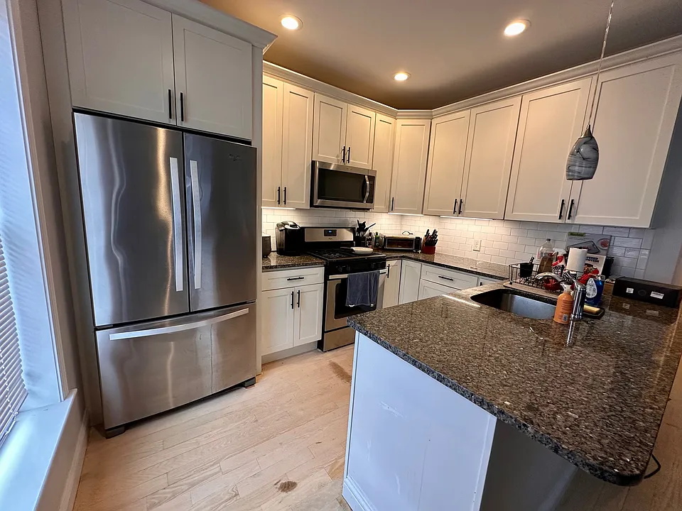 15 Dana Ave #3