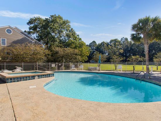 717 Bienville Blvd APT B3, Ocean Springs, MS 39564 | Zillow