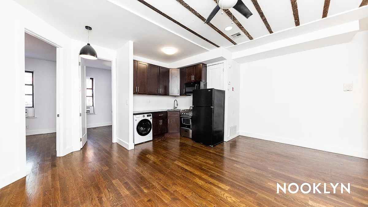 Building Photo - 272 Grand St #5