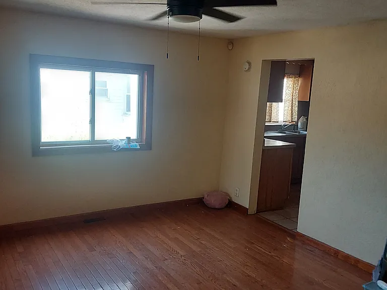 703 Tilden Ave — Photo 11