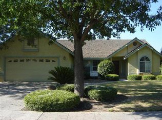 4141 W Hemlock Ave, Visalia, CA 93277