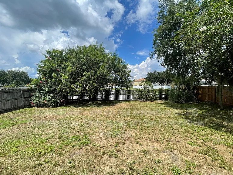 2141 Hunters Greene Dr — Photo 19
