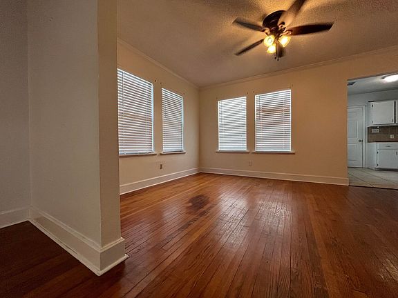 5th image of 22 Casora Dr
