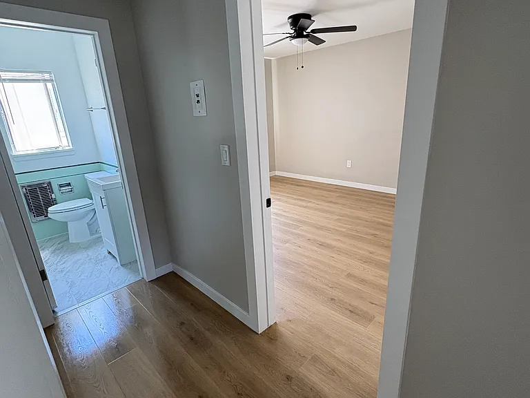 5314 Franklin Ave #8 — Photo 5