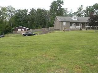 227 Dutch Glory Rd, Amity, PA 15311