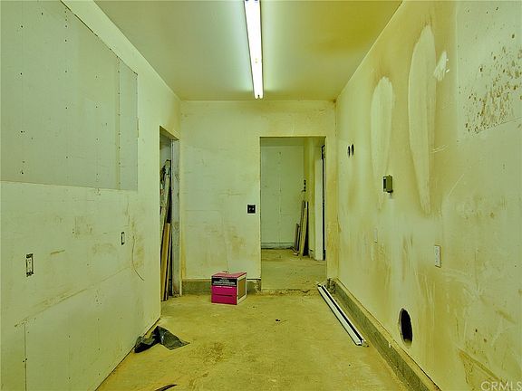 2nd image of 5805 Fickett Ln