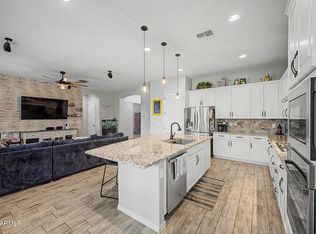 41814 N KAMALA TREE Street, San Tan Valley, AZ 85140