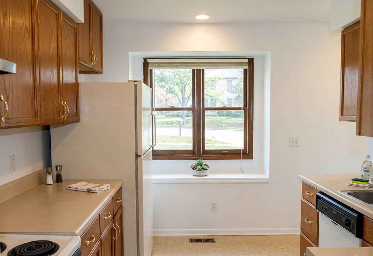 3 bed, 1.5 bath, 1500 sqft, $1,650 — Photo 3
