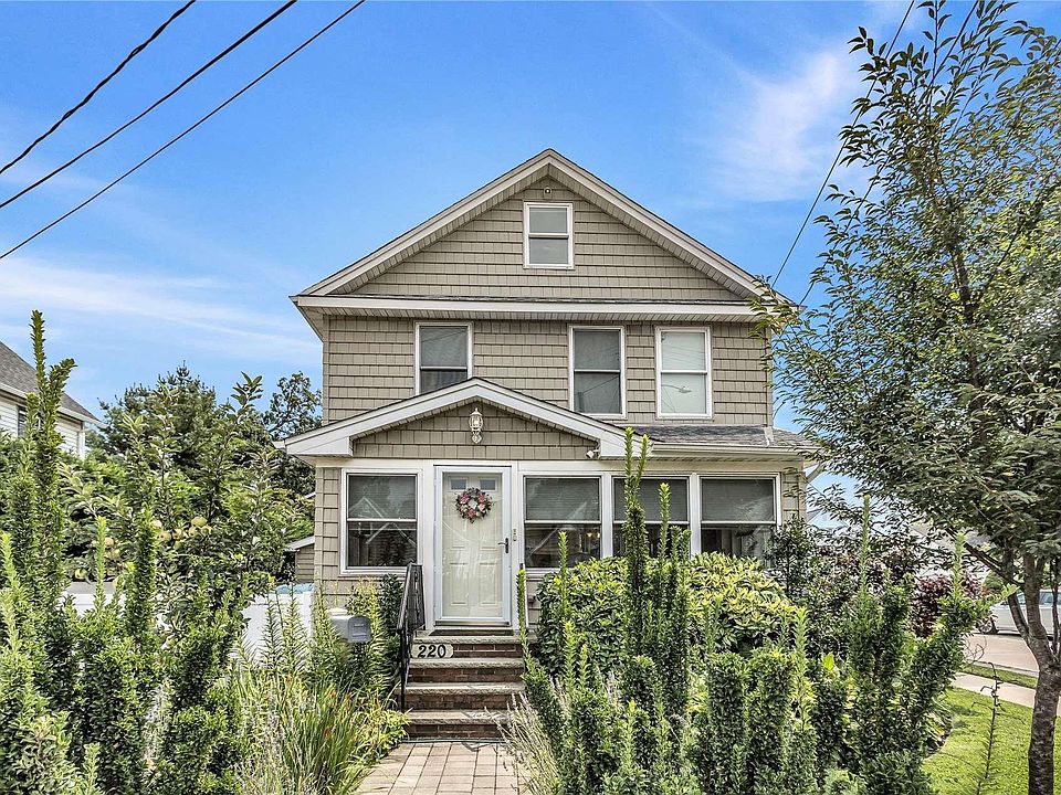 1st image of 220 Central Avenue