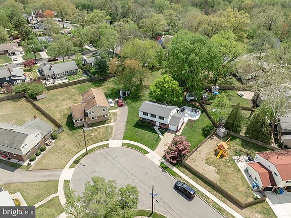 4th image of 2 Grass Rd