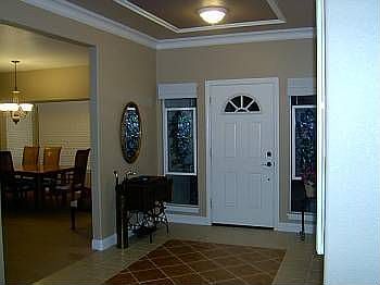 5th image of 4531 N Leslie St