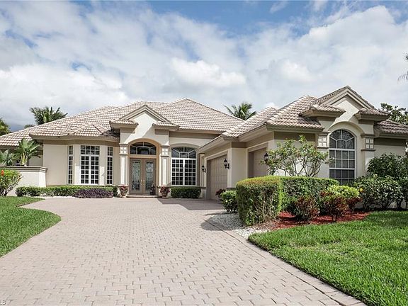 2nd image of 2976 Gardens Blvd