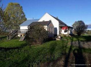 699 Bradford Rd, Charleston, ME 04422