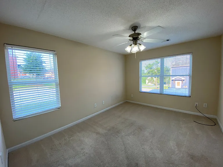 142 Katydid Dr — Photo 4