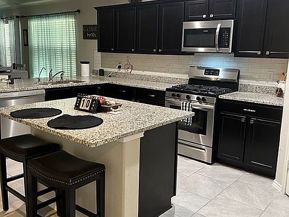 3rd image of 10138 Pine Trace Village Dr