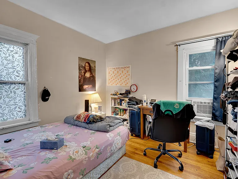 75 Montrose Ave #1 — Photo 19
