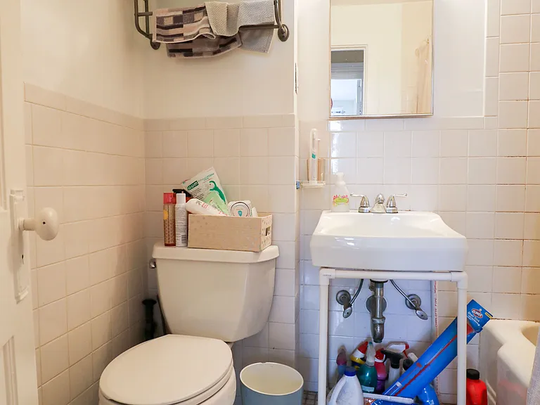 16 Fuller St #1A — Photo 7