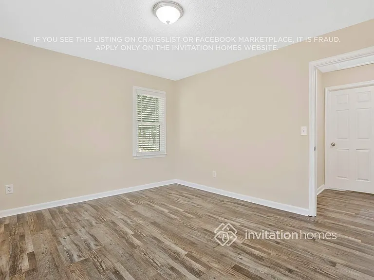 251 Warrenton Dr — Photo 14