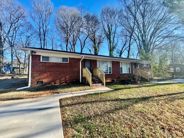 2935 Burgess Dr, Charlotte, NC 28208