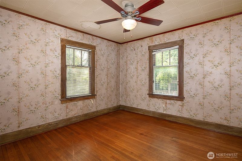 5th image of 6016 34th Avenue NE