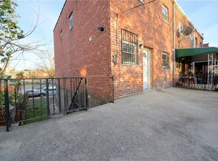 449 Howe Ave, Bronx, NY 10473