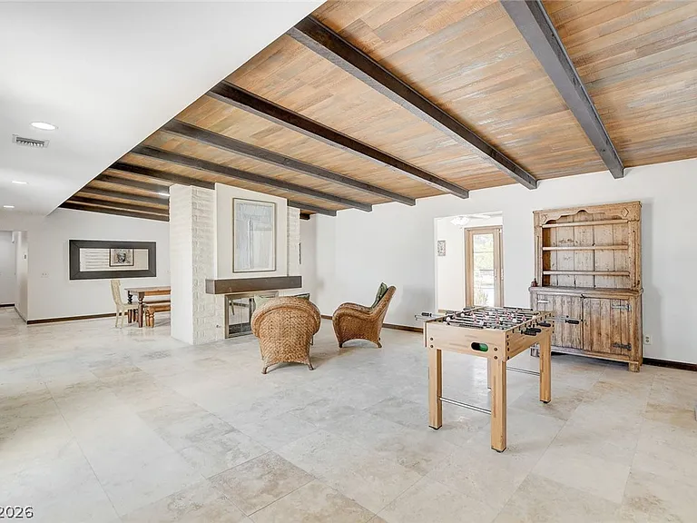 408 Lacy Ln — Photo 10