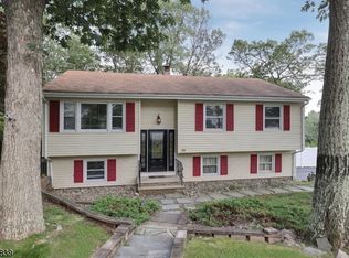 119 Marne Rd, Hopatcong, NJ 07843