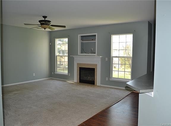 4th image of 104 Vance Crescent Dr