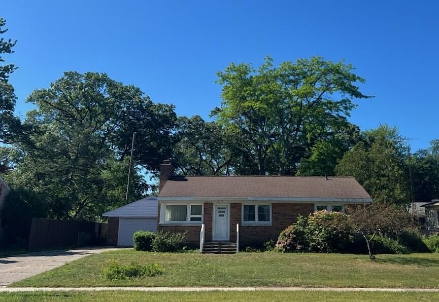 1st image of 2077 W Norton Ave