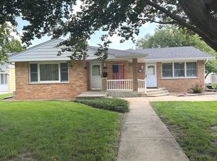 1228 S 8th Ave, Kankakee, IL 60901