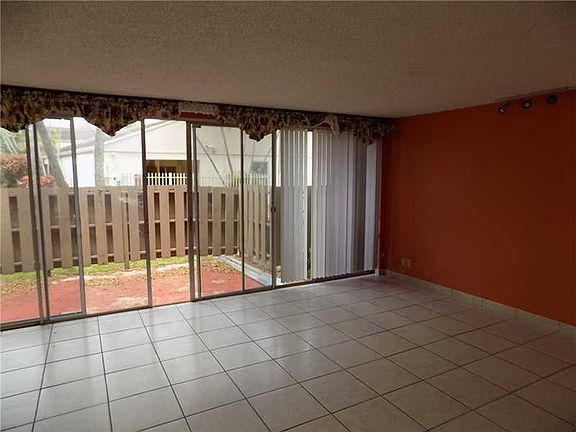 3rd image of 829 NW 82nd Ave #8