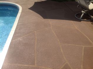 1437 E Stagecoach Dr, Olathe, KS 66062