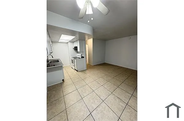 Building Photo - 2145 Canal St #6