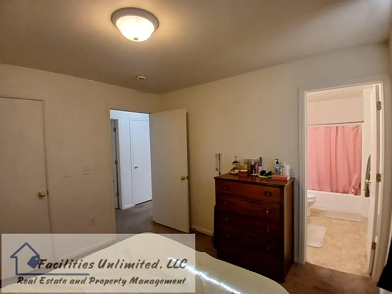 1803 S 10th St #B — Photo 14