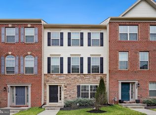 9525 Smithview Pl, Lanham, MD 20706
