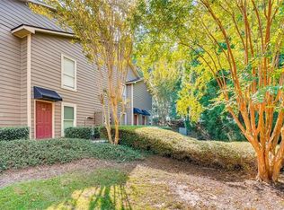2003 Canyon Point Cir, Roswell, GA 30076