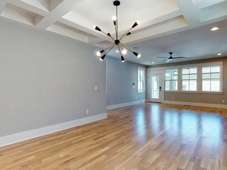 4908B Michigan Ave — Photo 8