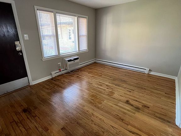 4th image of 6933 Stanley Ave #Sb-05