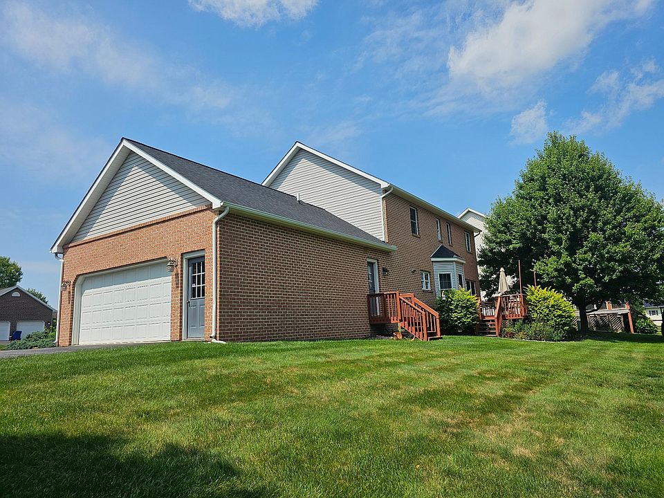 2nd image of 6437 Bellhurst Dr