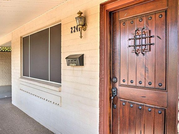 2nd image of 2241 W Del Oro Cir