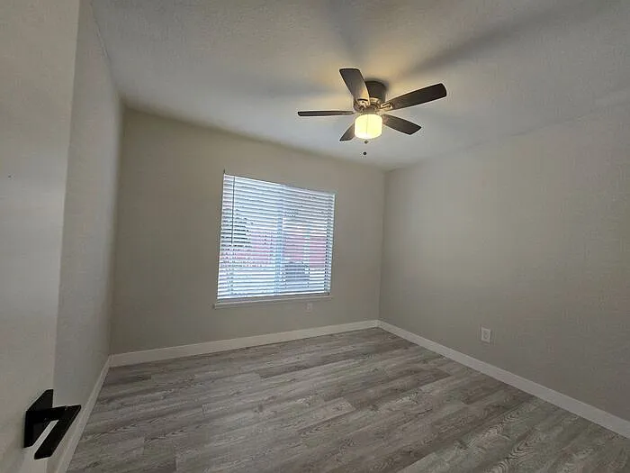 11321 Volans St — Photo 16
