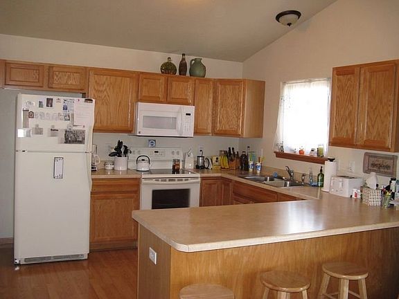 Spacious Kitchen