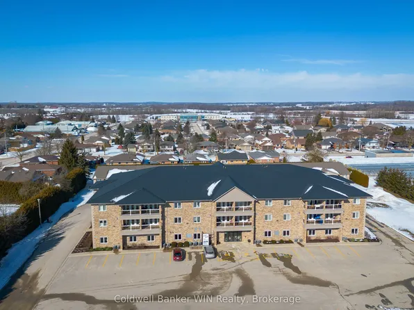 401 Birmingham St E #209, Wellington North, ON N0G 2L2