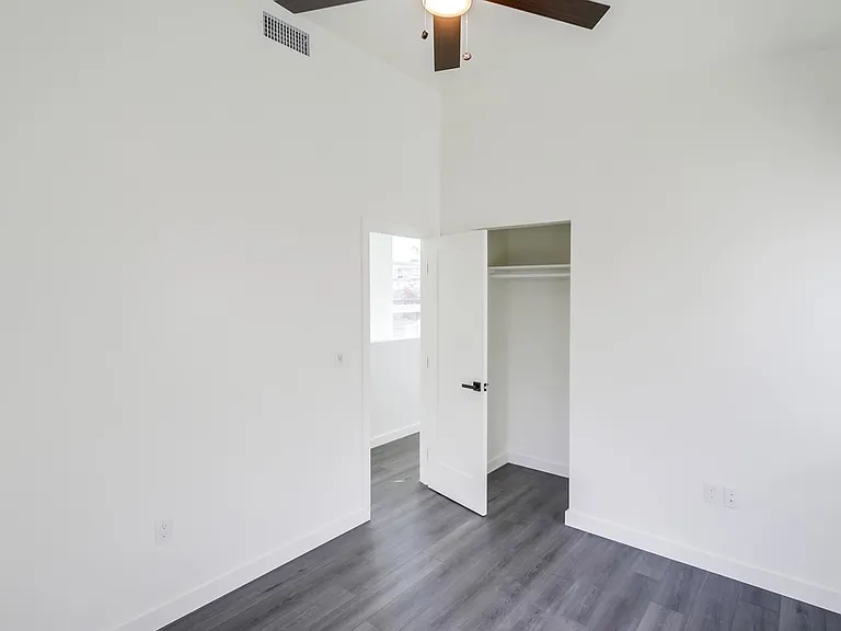 5119 Ewing St #2 — Photo 27