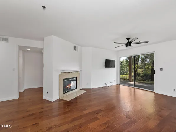 5728 Oak Bend Ln Unit 110, Oak Park, CA 91377
