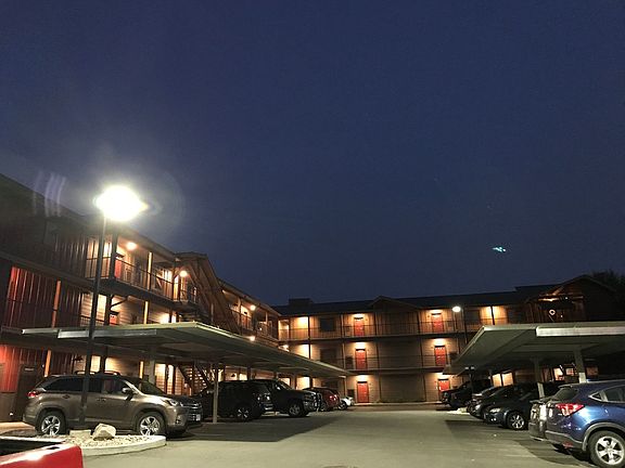 5th image of 4015 S Russell St #202