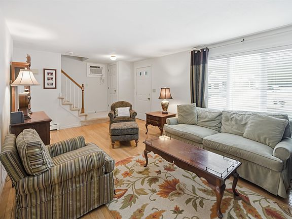 3rd image of 9 Crane Crossing Road #3-2