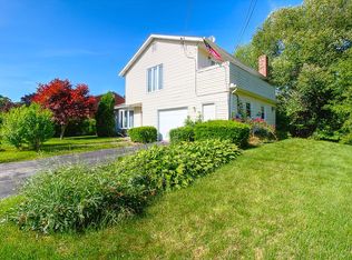 32 Lodus Ct, New London, CT 06320
