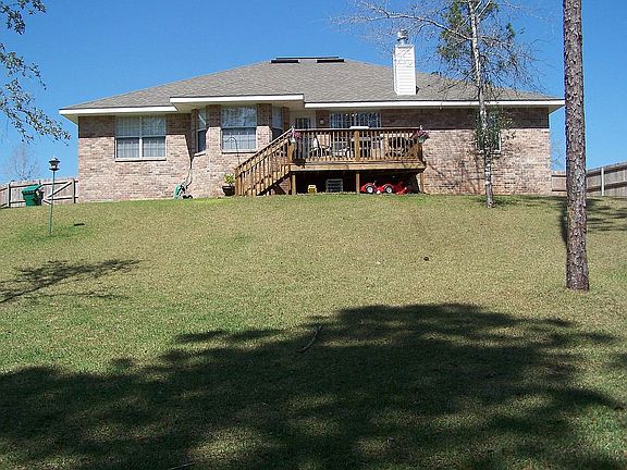 Great deck overlooking the huge back yard