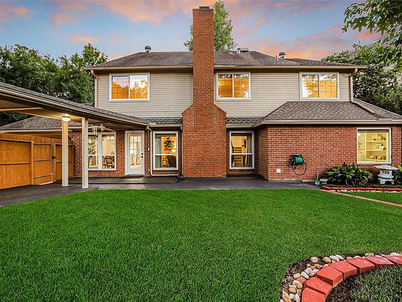 4th image of 14 Twin Springs Pl
